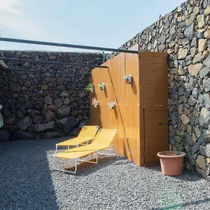 Beautiful Coastal House On A Tranquil Organic Farm Ferienhaus